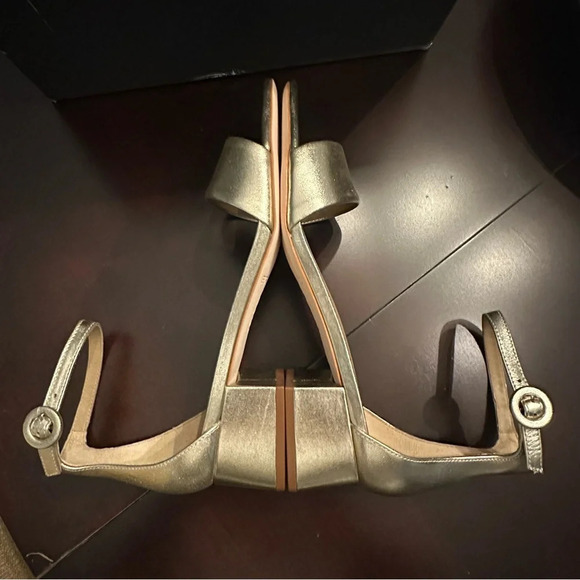 NIB Bernando Jalena Low Heel Sandal Champagne Antique Calf Size 9 - Picture 9 of 11